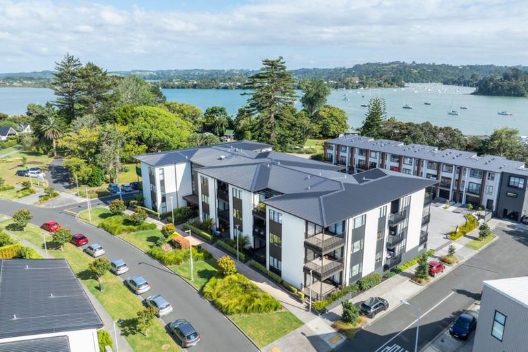 Photo of property in 8/194 Buckley Avenue, Hobsonville, Auckland, 0616
