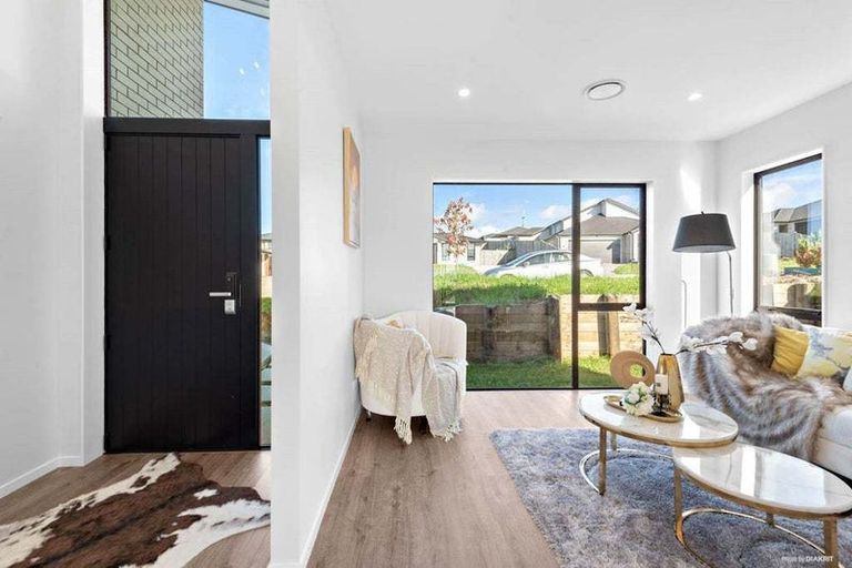 Photo of property in 32 Thomason Crescent, Pokeno, 2402