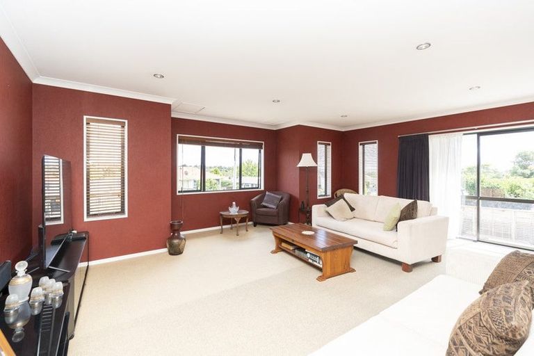 Photo of property in 2 Thomson Avenue, Dinsdale, Hamilton, 3204