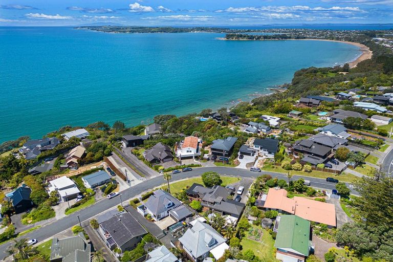 Photo of property in 1/6 Duncansby Road, Stanmore Bay, Whangaparaoa, 0932