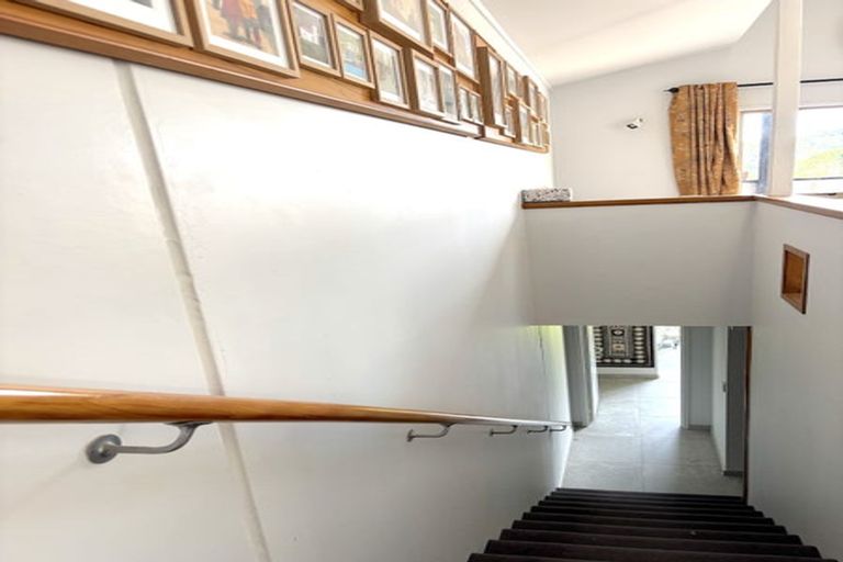 Photo of property in 24 Carnmore Place, Torbay, Auckland, 0630