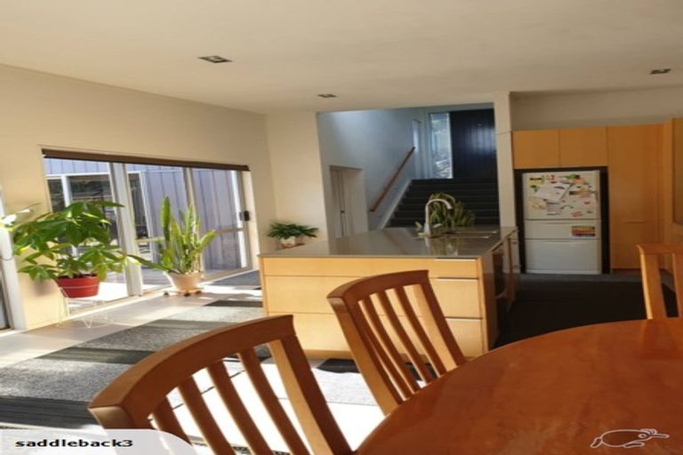 Photo of property in 62 Rising Parade, Fairview Heights, Auckland, 0632