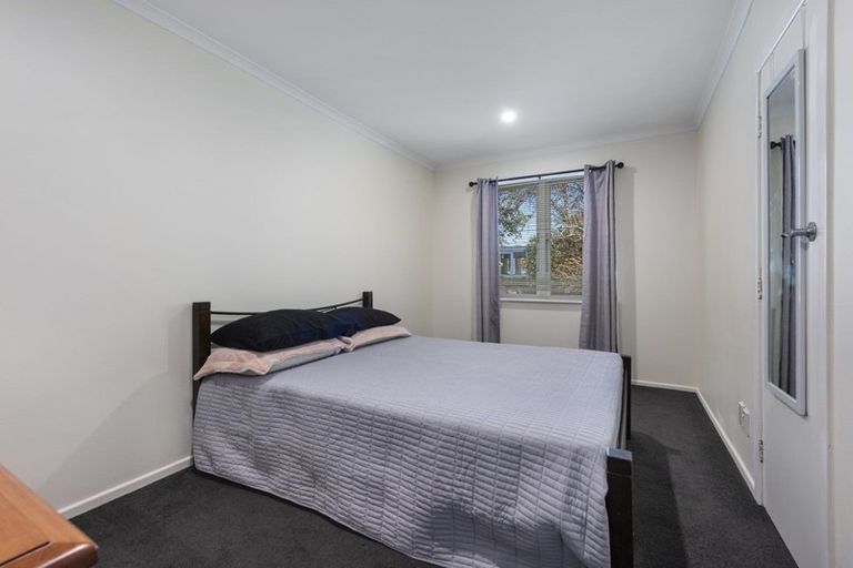 Photo of property in 27 Clouston Park Road, Clouston Park, Upper Hutt, 5018