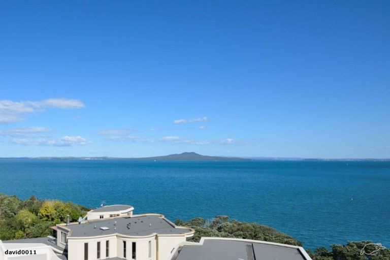 Photo of property in 2/25 Churchill Road, Murrays Bay, Auckland, 0630