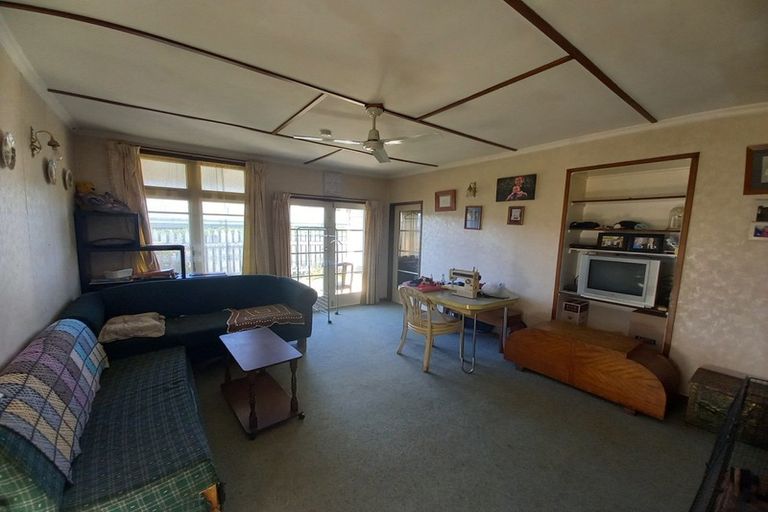 Photo of property in 27 Erskine Street, Tuatapere, 9620