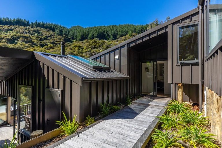 Photo of property in 41 Moetapu Bay Road, Moetapu Bay, Linkwater, 7282