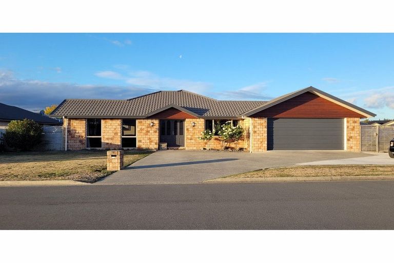 Photo of property in 31 Tremorne Avenue, Blenheim, 7201