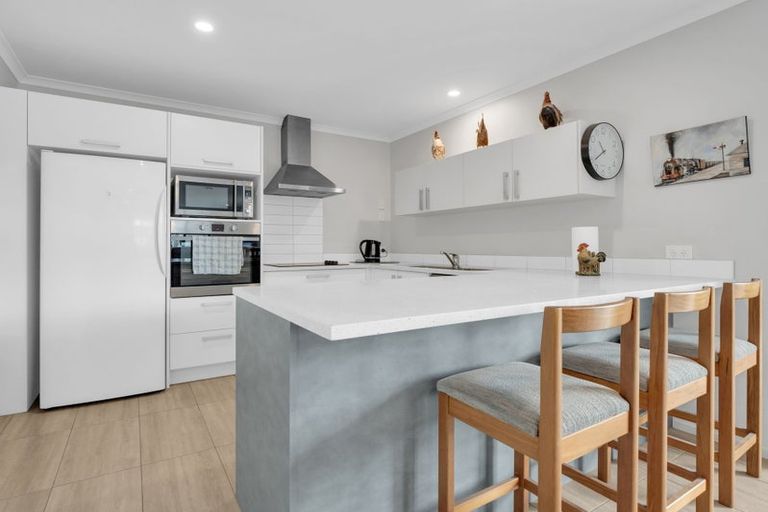 Photo of property in 63 Darlington Street, Ngatea, 3503