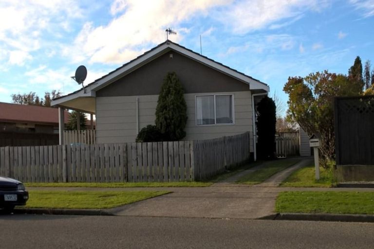 Photo of property in 98 Roberts Line, Kelvin Grove, Palmerston North, 4414