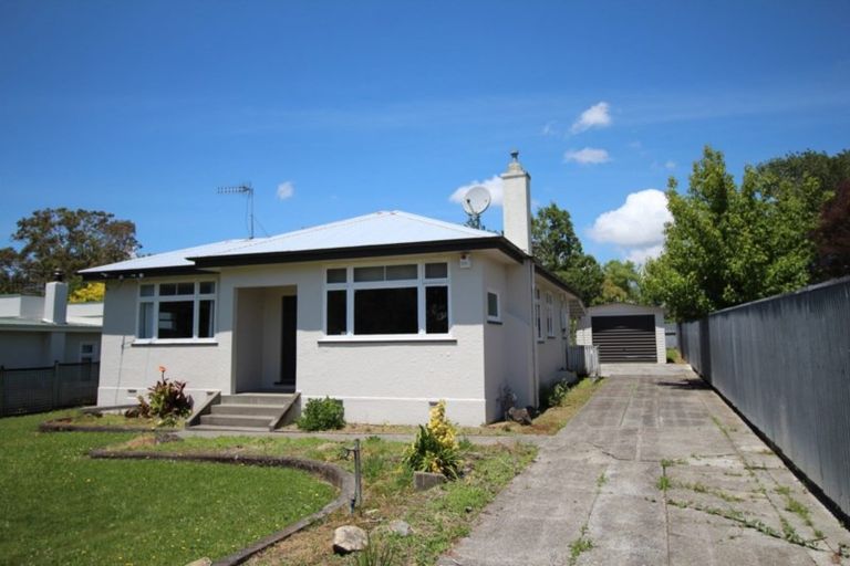 Photo of property in 83 Atawhai Road, Fitzherbert, Palmerston North, 4410