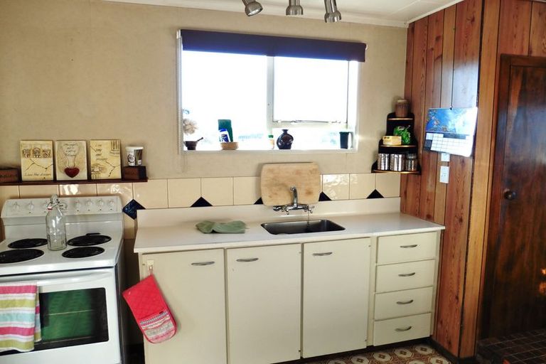 Photo of property in 1/13 Hatton Street, West End, Timaru, 7910