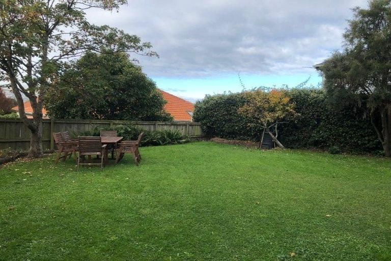 Photo of property in 27 Motu Street, Saint Clair, Dunedin, 9012