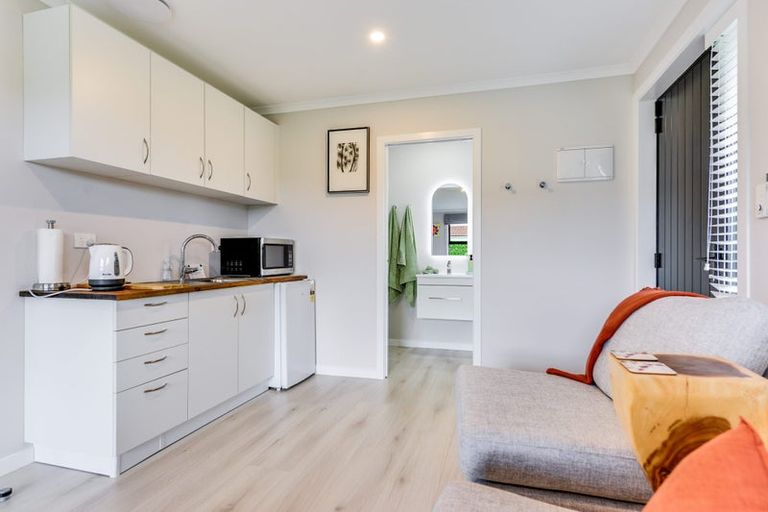 Photo of property in 2 Alan Livingston Drive, Cambridge, 3434