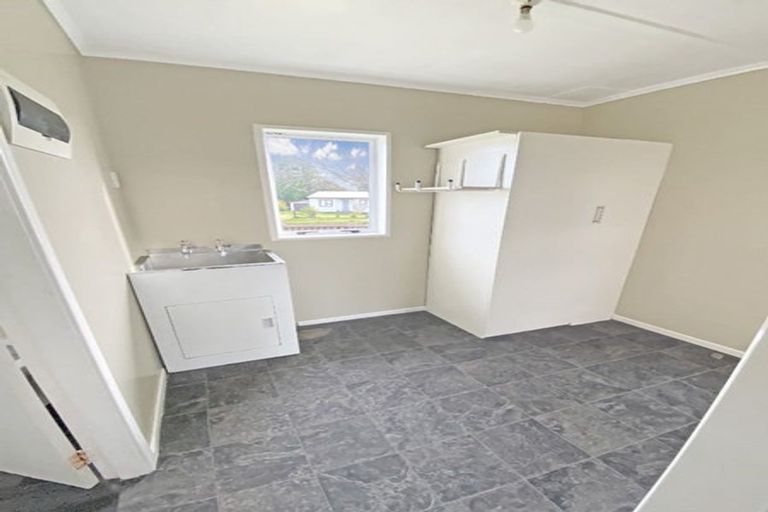 Photo of property in 17 Carrington Crescent, Tokoroa, 3420