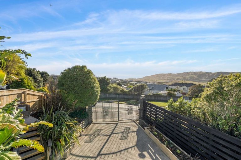 Photo of property in 78 Grays Road, Camborne, Porirua, 5026