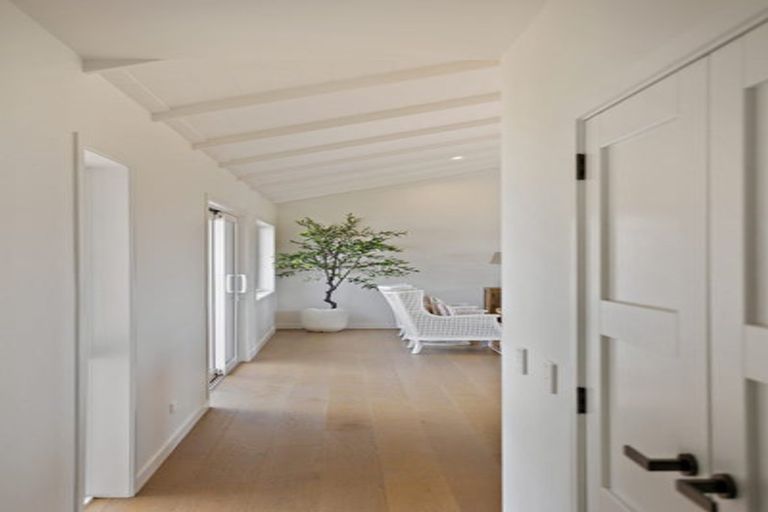 Photo of property in 156 Kupe Drive, Whitianga, 3510