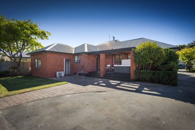 Photo of property in 10 Evatt Street, Bryndwr, Christchurch, 8053
