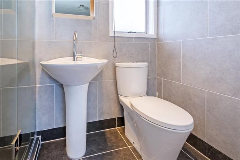 Photo of property in 168 Cascades Road, Pakuranga Heights, Auckland, 2010