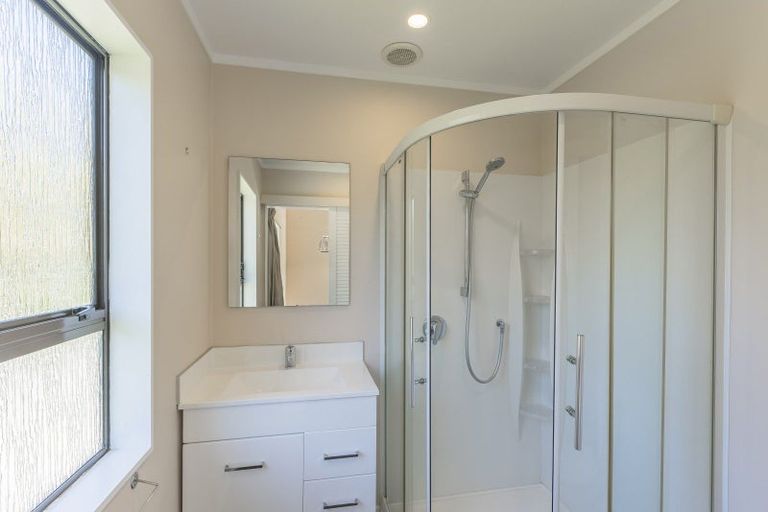 Photo of property in 102b Matatua Road, Raumati Beach, Paraparaumu, 5032