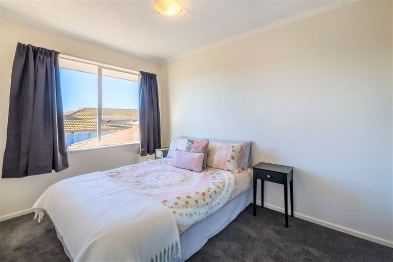Photo of property in 4/4a Hayton Road, Hornby, Christchurch, 8042