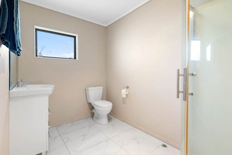 Photo of property in 2/19 Martin Road, Manurewa, Auckland, 2102