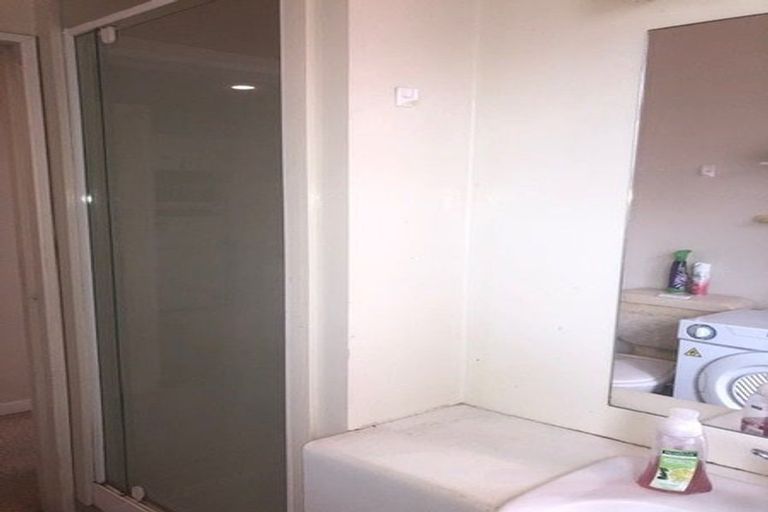 Photo of property in Terrace Tower Apartments, 5b/126 The Terrace, Wellington Central, Wellington, 6011