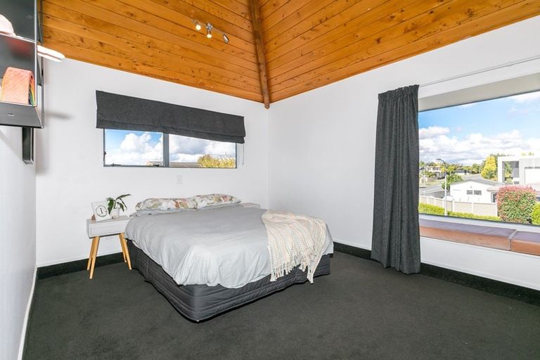 Photo of property in 2 Dallinger Street, St Andrews, Hamilton, 3200