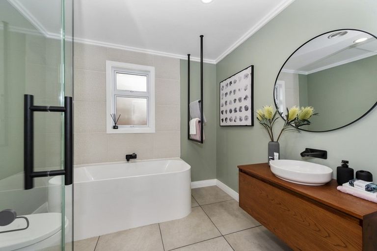 Photo of property in 256 Sandwich Road, St Andrews, Hamilton, 3200