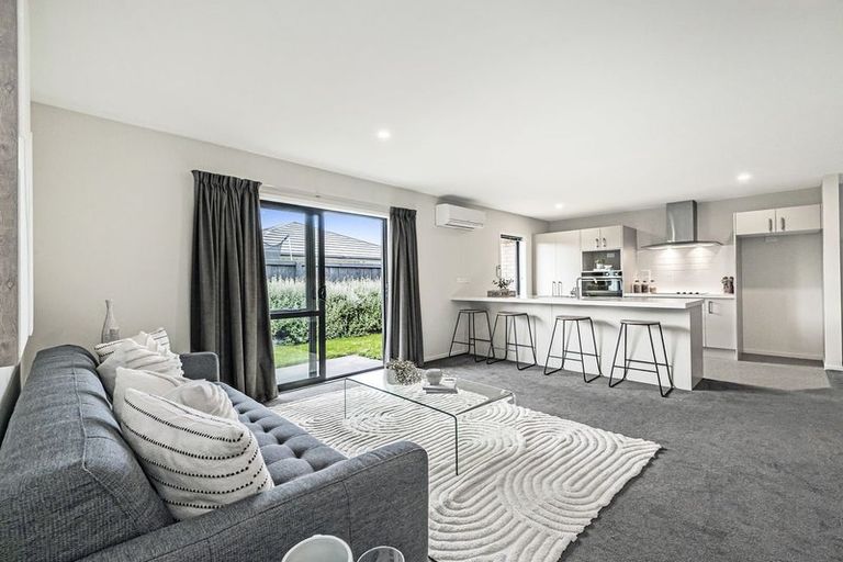 Photo of property in 34 Wallingford Crescent, Rolleston, 7615