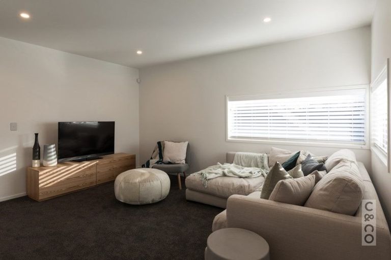 Photo of property in 13 Podgora Avenue, Kumeu, 0810