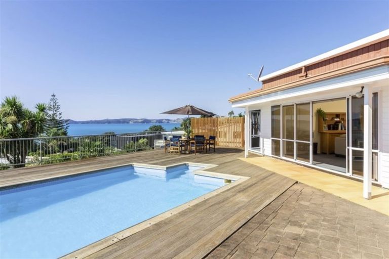 Photo of property in 48 Craig Road, Maraetai, Auckland, 2018