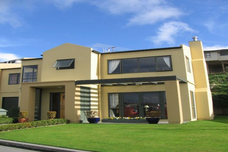 Photo of property in 37b Waverton Terrace, Churton Park, Wellington, 6037