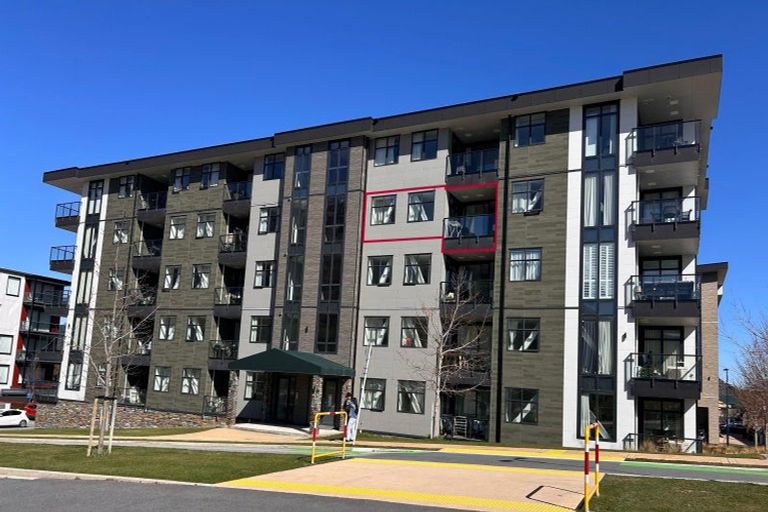 Photo of property in Wyndham Gardens Apartments, 30 Red Oaks Drive, Frankton, Queenstown, 9300