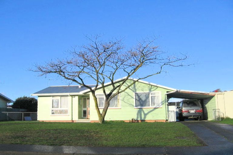 Photo of property in 35 Cartier Crescent, Flaxmere, Hastings, 4120