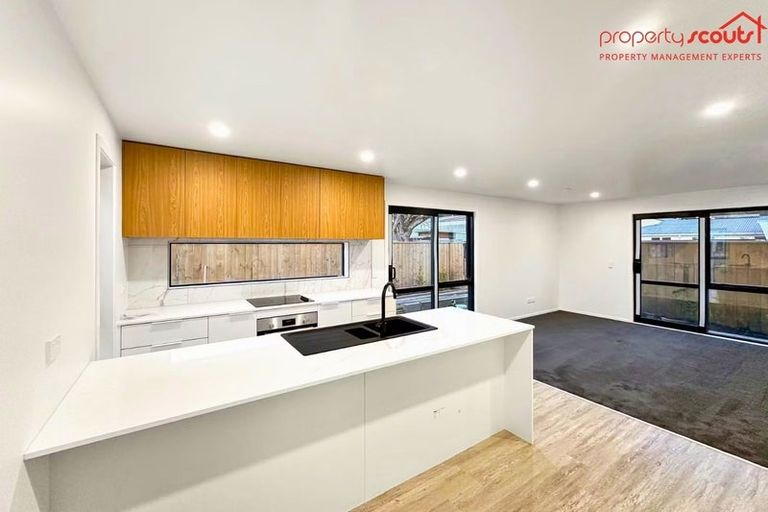 Photo of property in 2/27a Wilford Street, Wallaceville, Upper Hutt, 5018