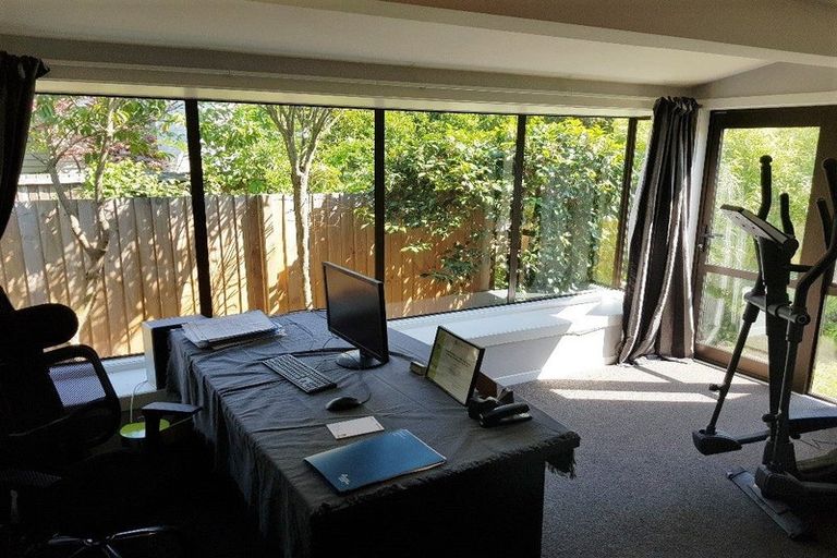 Photo of property in 79 Hinau Street, Riccarton, Christchurch, 8041