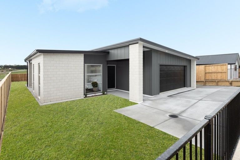Photo of property in 25 Tamihana Avenue, Pyes Pa, Tauranga, 3112