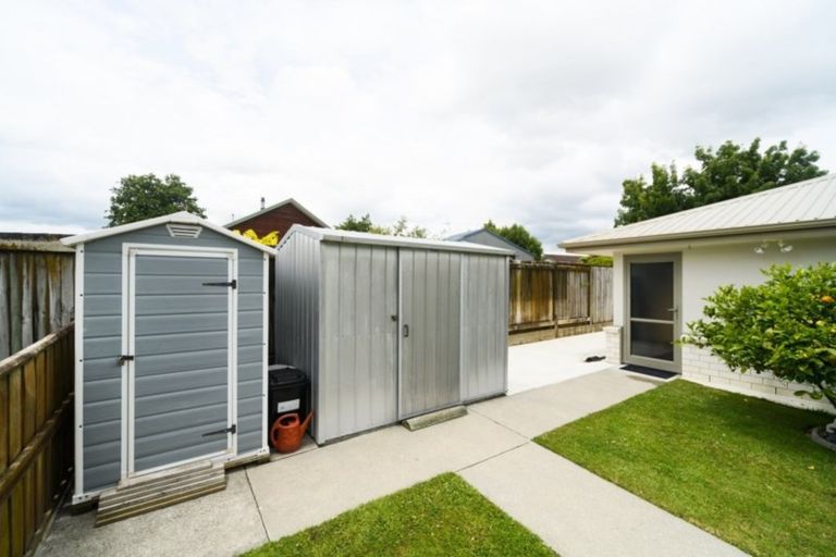 Photo of property in 63 Pacific Drive, Fitzherbert, Palmerston North, 4410