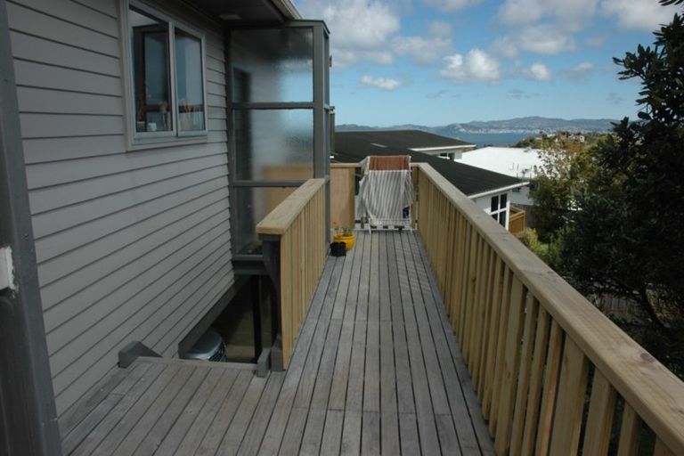 Photo of property in 2/23 Maple Grove, Maungaraki, Lower Hutt, 5010