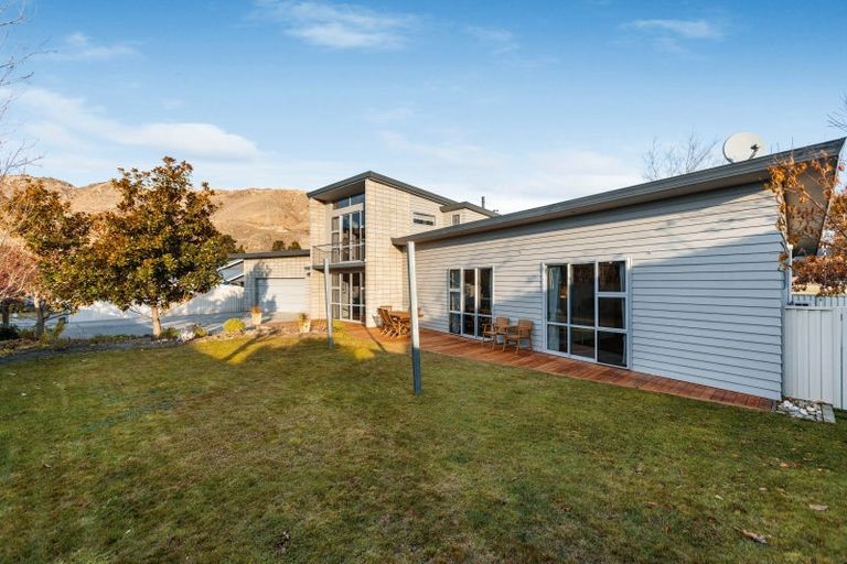 Photo of property in 9 Sunhaven Cove, Cromwell, 9310