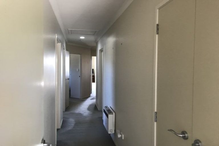 Photo of property in 17a Karaka Street, Merrilands, New Plymouth, 4312