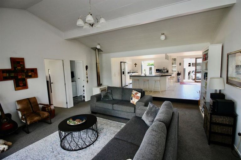 Photo of property in 107 Cook Drive, Whitianga, 3510