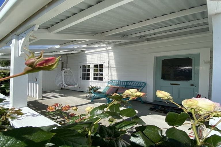 Photo of property in 54 Belt Road, New Plymouth, 4310