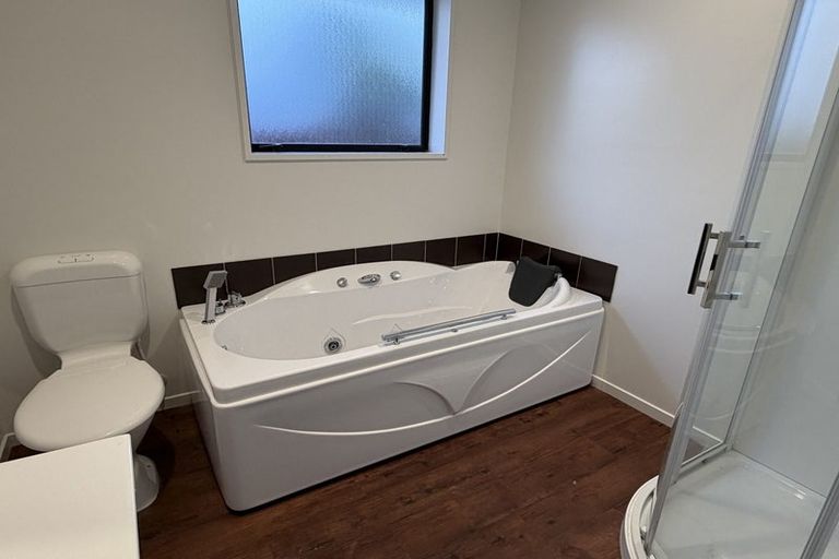 Photo of property in 1/63 Effingham Street, North New Brighton, Christchurch, 8083