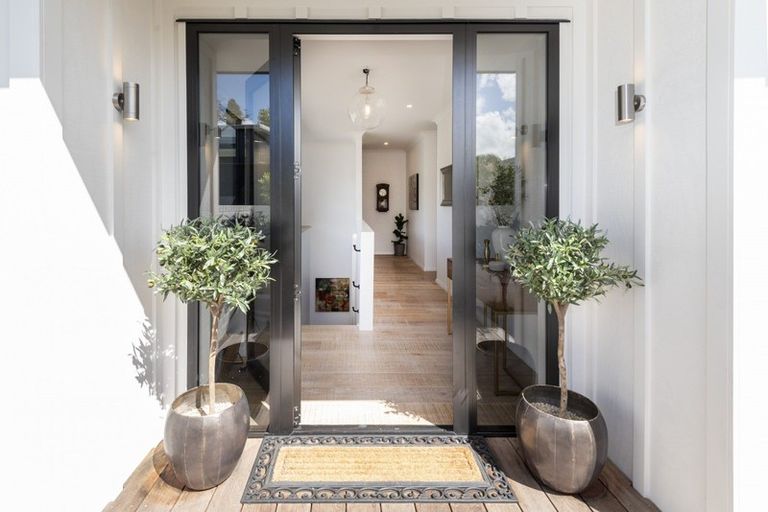 Photo of property in 63a Evelyn Road, Cockle Bay, Auckland, 2014