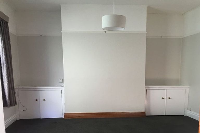 Photo of property in 24a Waripori Street, Berhampore, Wellington, 6023