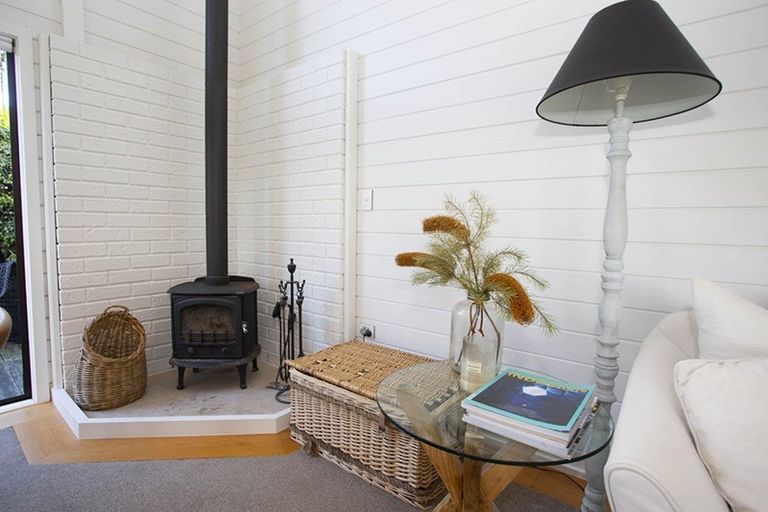 Photo of property in 130 Tirohanga Drive, Whangamata, 3620