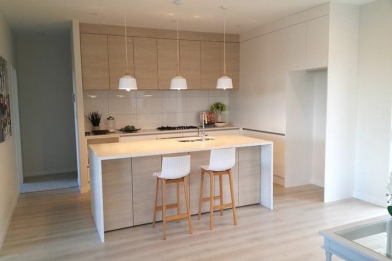 Photo of property in 98 Godfrey Drive, Orewa, 0931