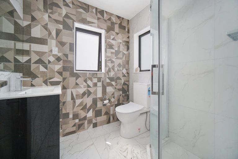 Photo of property in 1 Kendall Court, Wattle Downs, Auckland, 2103