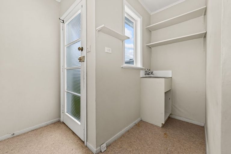 Photo of property in 11 Hereford Street, Levin, 5510